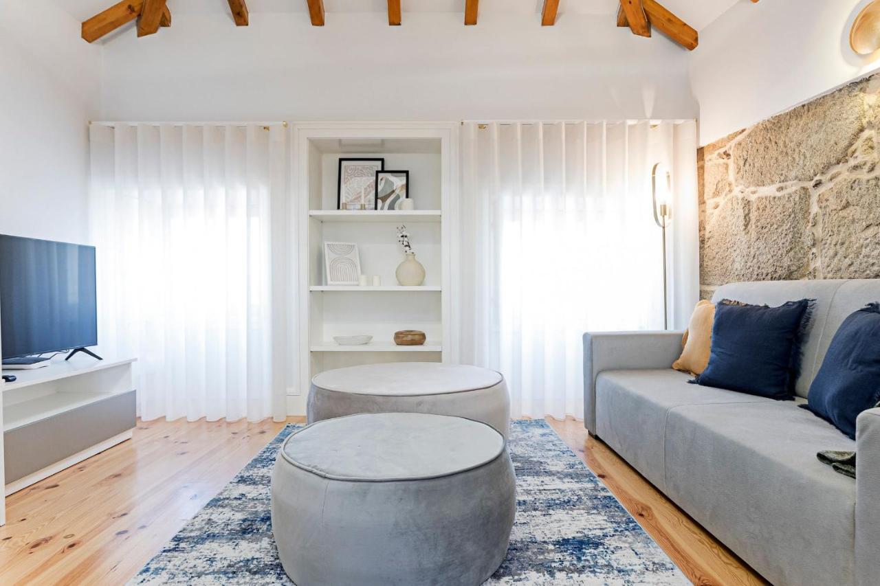 Modern Cativo Apartment By Lovelystay Porto Bagian luar foto