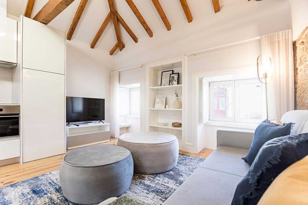 Modern Cativo Apartment By Lovelystay Porto Bagian luar foto
